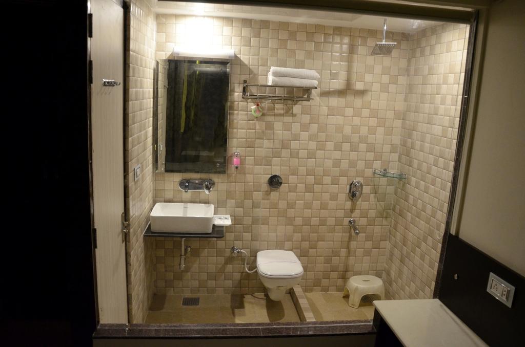 Royal Park 22 Hotel 3*